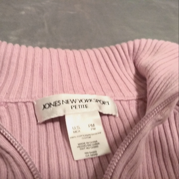 Zippered Ribbed Sweater - Picture 3 of 3